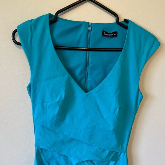 Le Chateau Ruched Sheath Dress - Picture 4 of 7